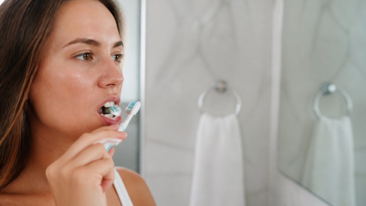 Best Toothpaste For Bleeding Gums And Gingivitis